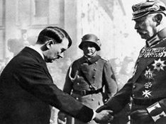 Hitler und Hindenburg Hitler und Hindenburg geben sich die Hand.